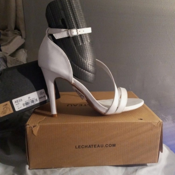 open toe ankle strap sandal. - Picture 1 of 4